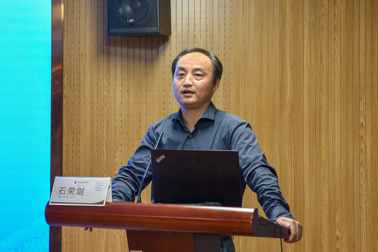 <a href='http://m.globaltechresearch.com/a/1471.html' target='_blank'><u>石榮劍</u></a>